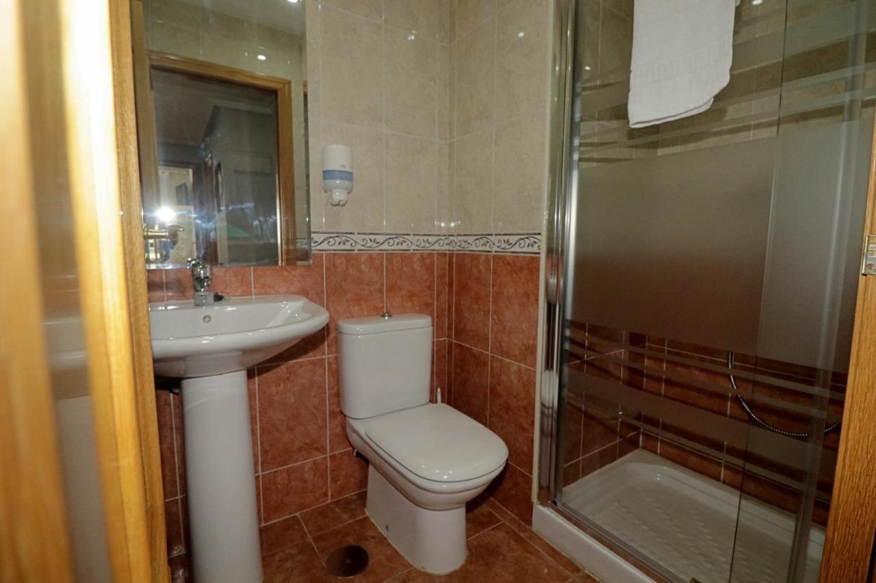Apartamento , Wifi Y Garaje Cerca Del Centro Lägenhet Oviedo Exteriör bild