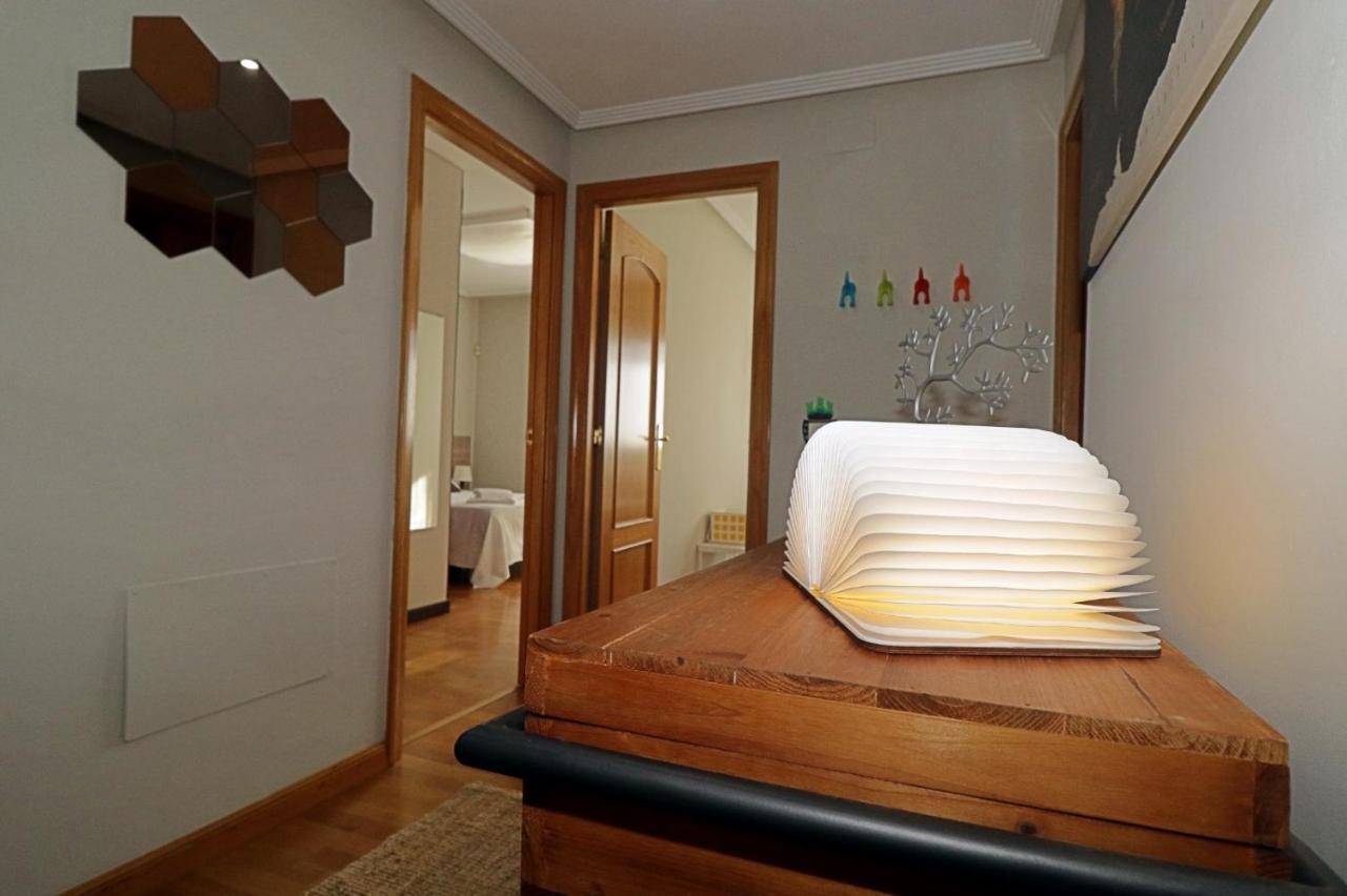 Apartamento , Wifi Y Garaje Cerca Del Centro Lägenhet Oviedo Exteriör bild